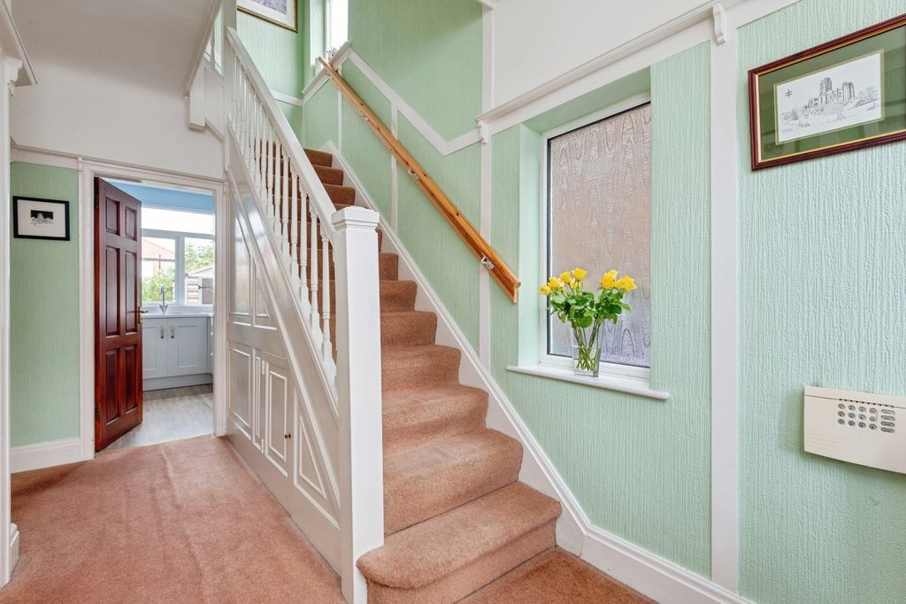 Property photo 2 of 18 Pbox-Img.Jpg