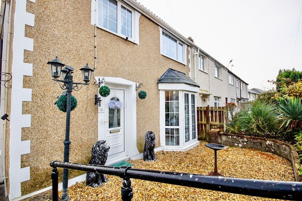 Property photo 2 of 23