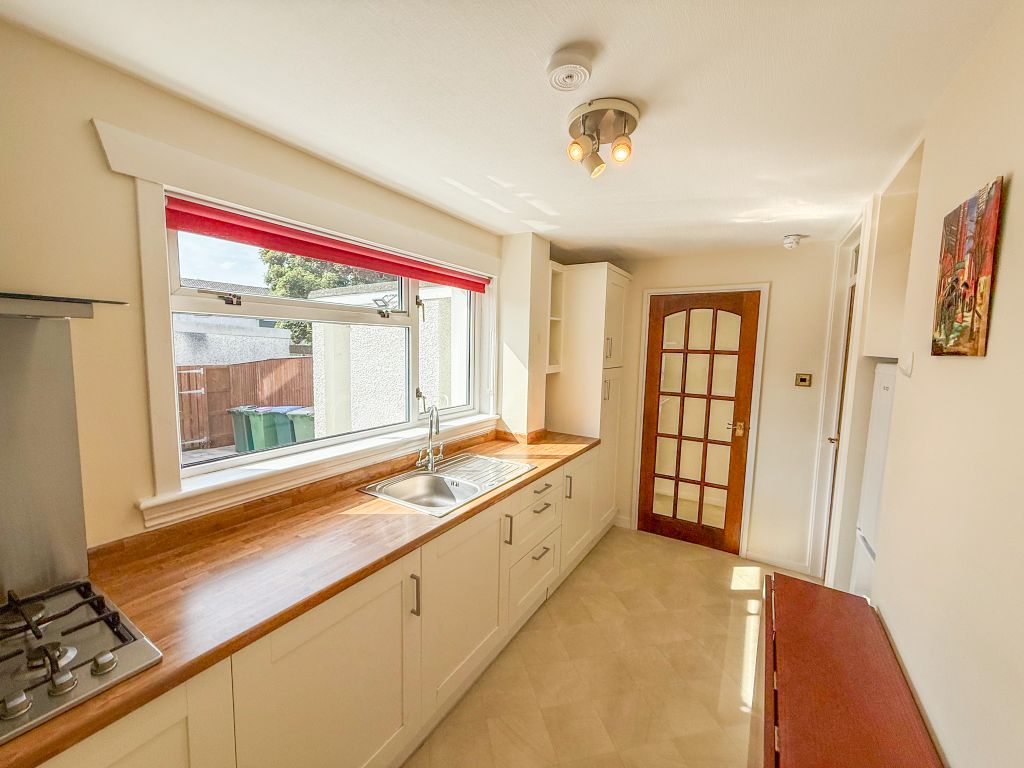 Property photo 3 of 25 Img_9086
