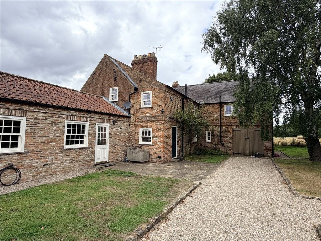 Property photo 1 of 6 Picture No. 17
