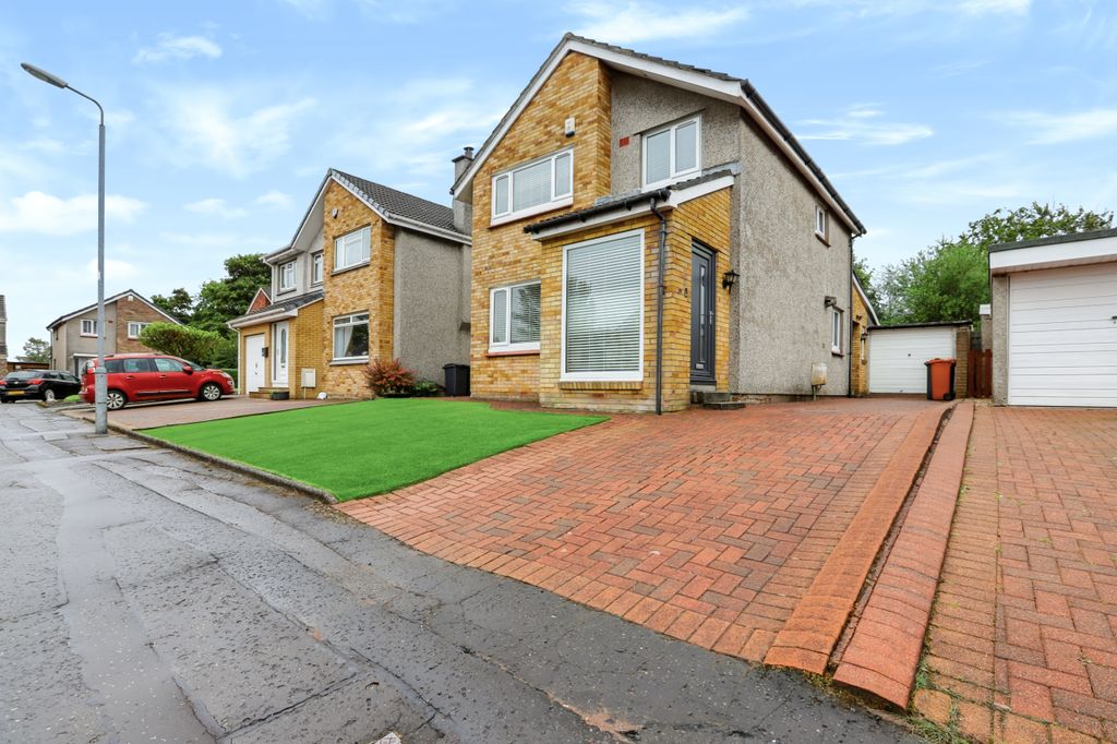 Property photo 1 of 40