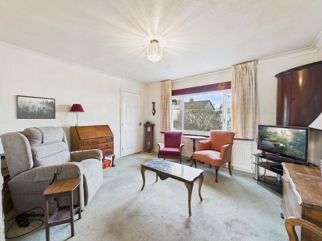 Property photo 3 of 14 Cam04899G0-Pr0239-Still009.Jpg