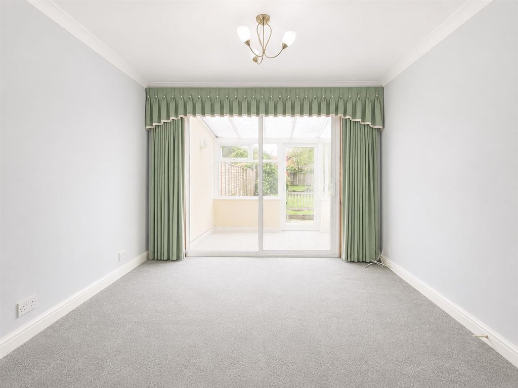 Property photo 3 of 11 Coopers Estate Agents