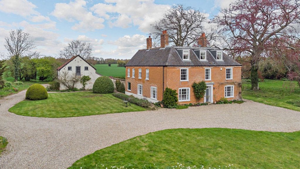 Property photo 1 of 28 The Old Rectory