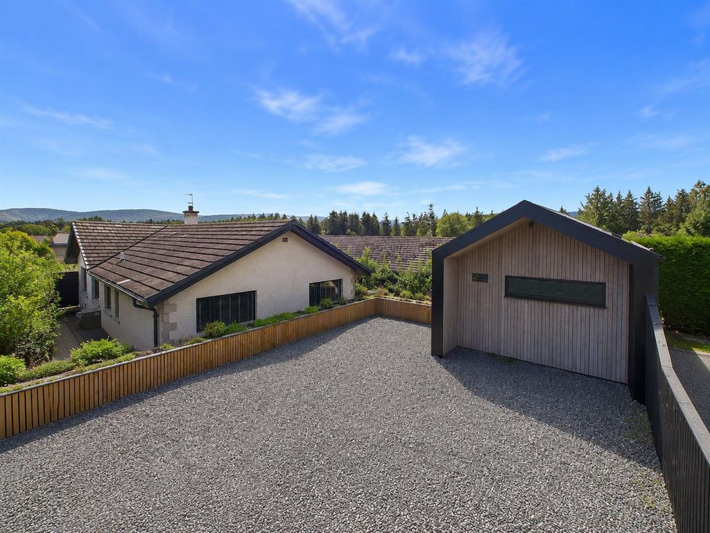 Property photo 1 of 34 Outside
