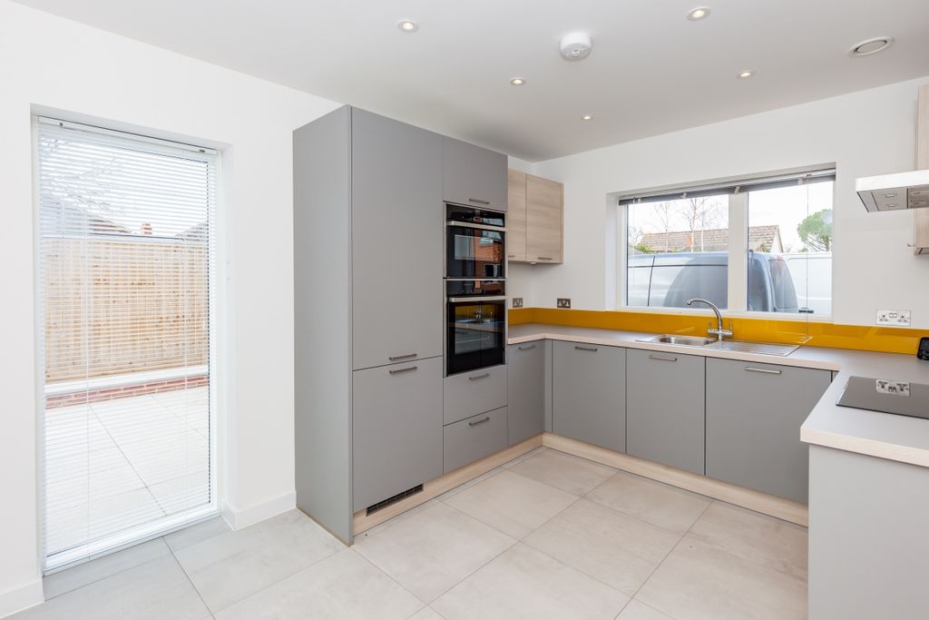 Property photo 2 of 9 86504