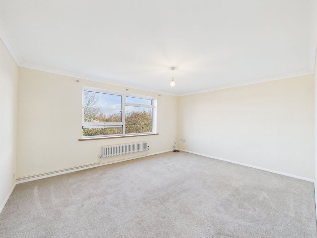 Property photo 3 of 6 Picture No. 01