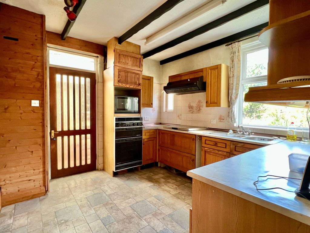 Property photo 2 of 24