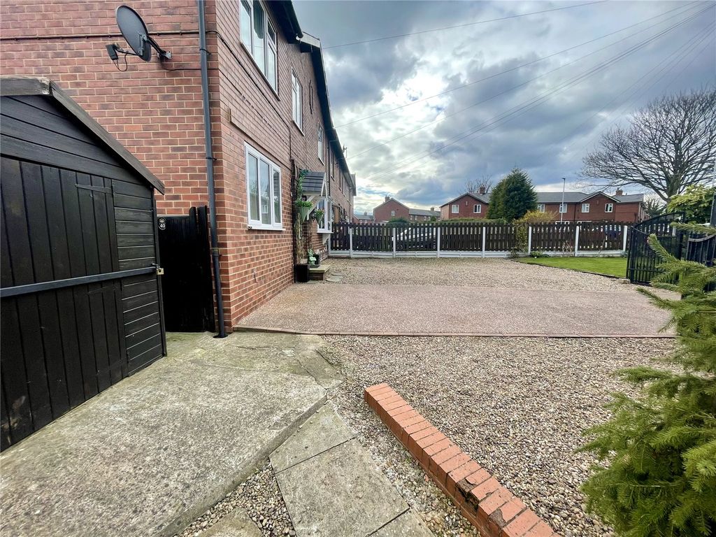 Property photo 3 of 21 Picture No. 24