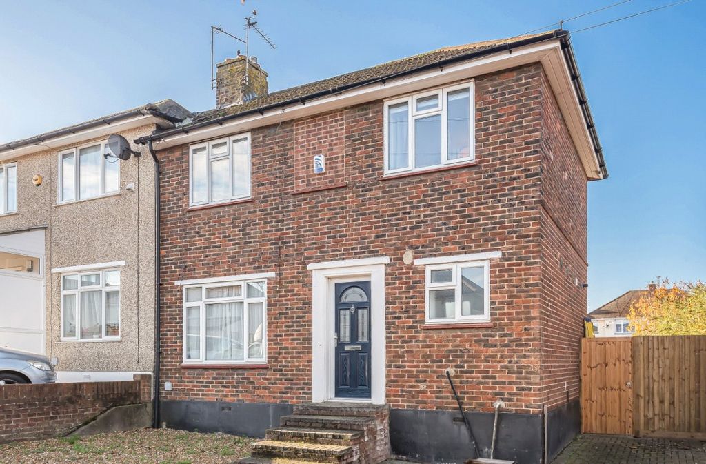 Property photo 1 of 12 External