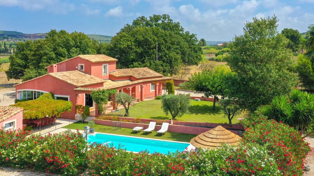 Property photo 3 of 53