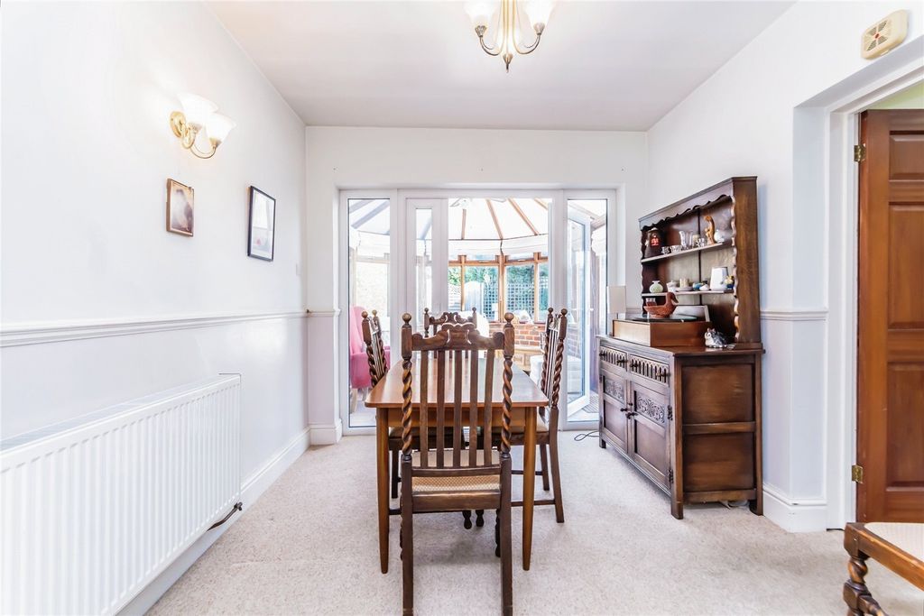 Property photo 3 of 15 Picture 3