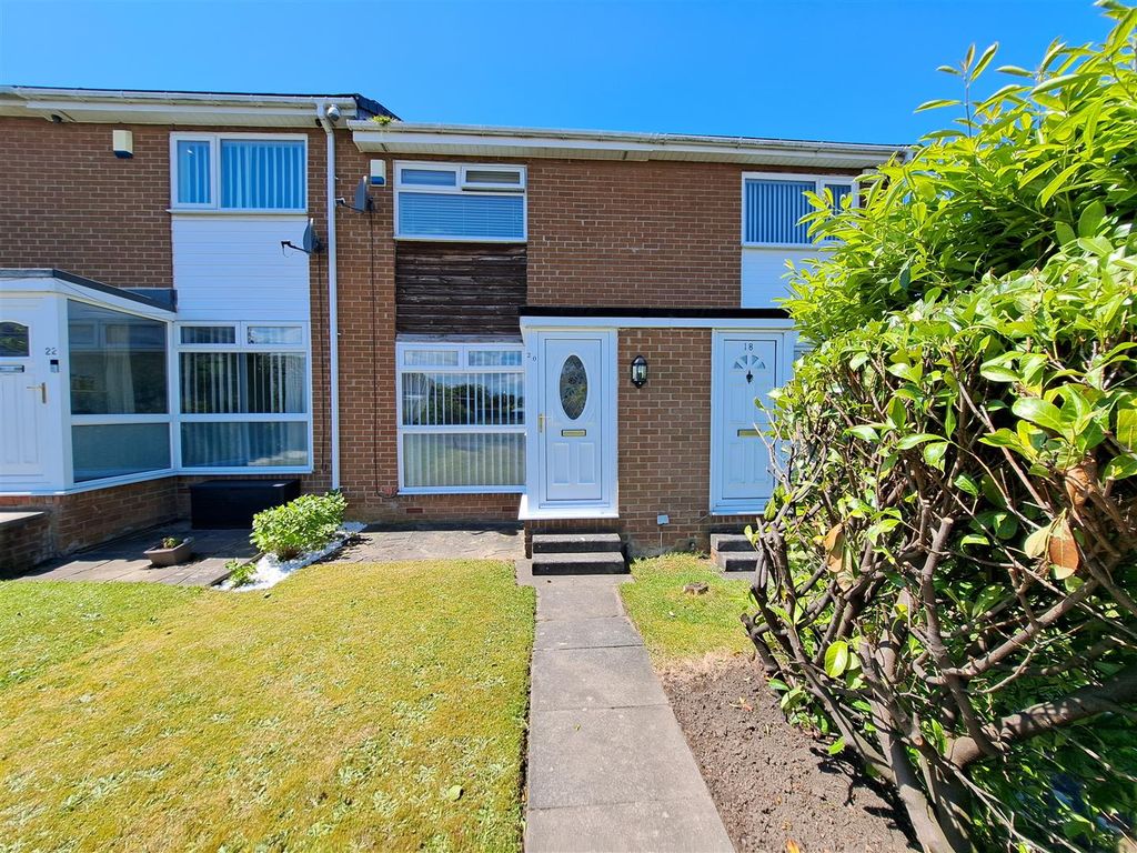 Property photo 1 of 8 Entrance Porch