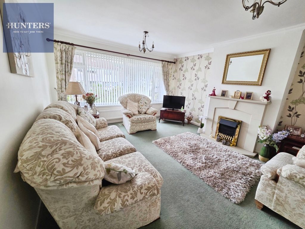Property photo 2 of 11 Pbox-Img.Jpg