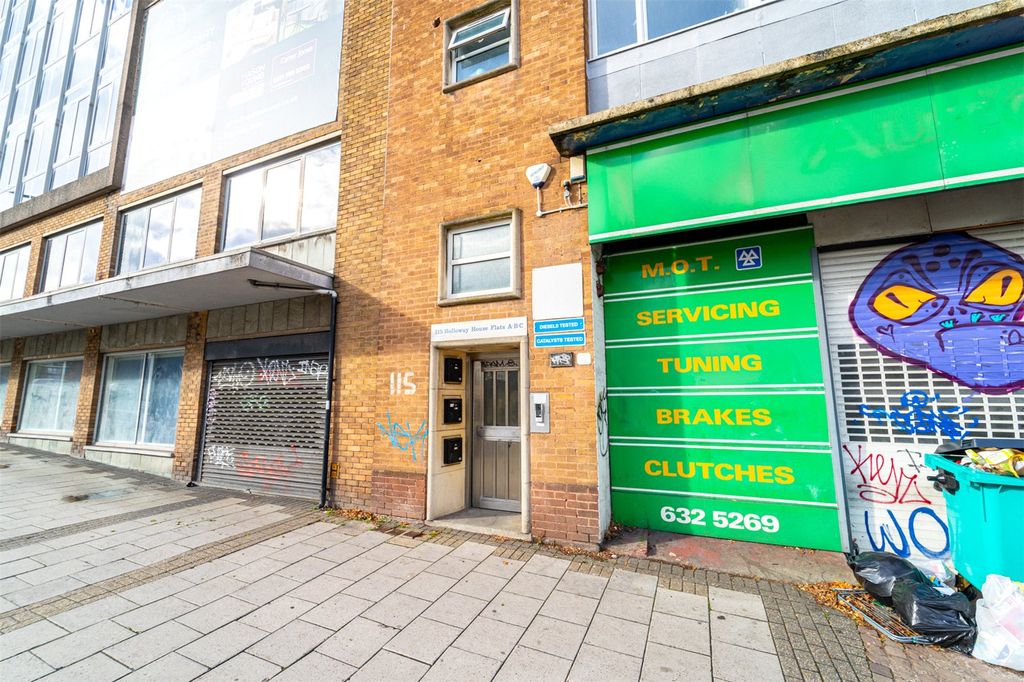 Property photo 3 of 20 Picture No. 30