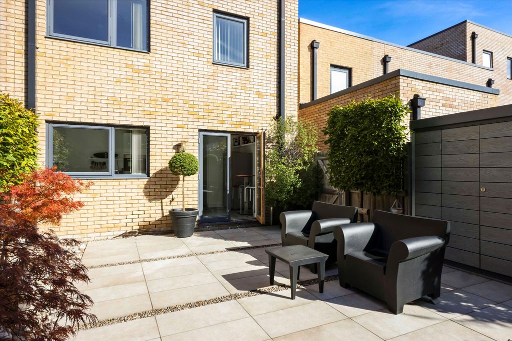 Property photo 2 of 20 Image