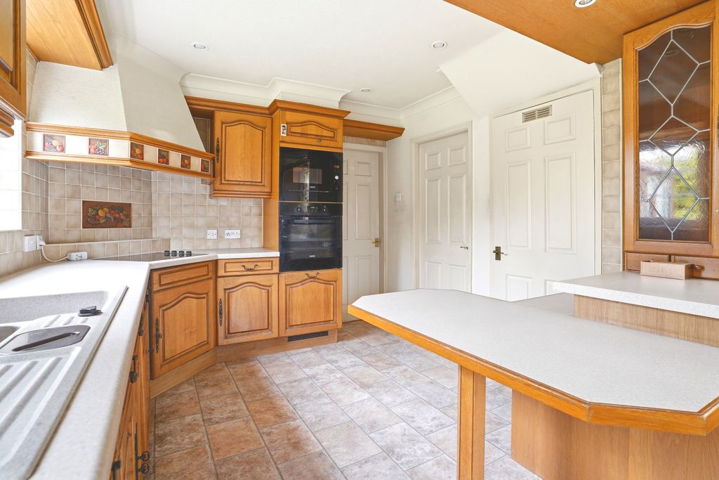 Property photo 3 of 24 Dsc07113