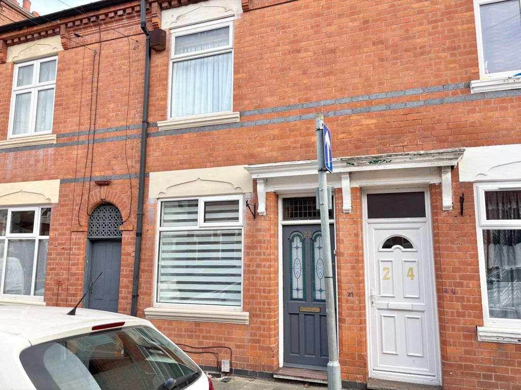 Property photo 1 of 8