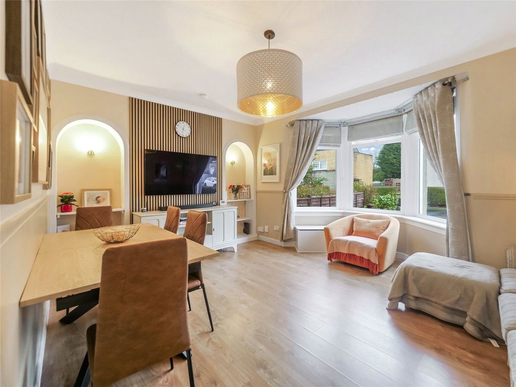 Property photo 2 of 16 Picture No. 17