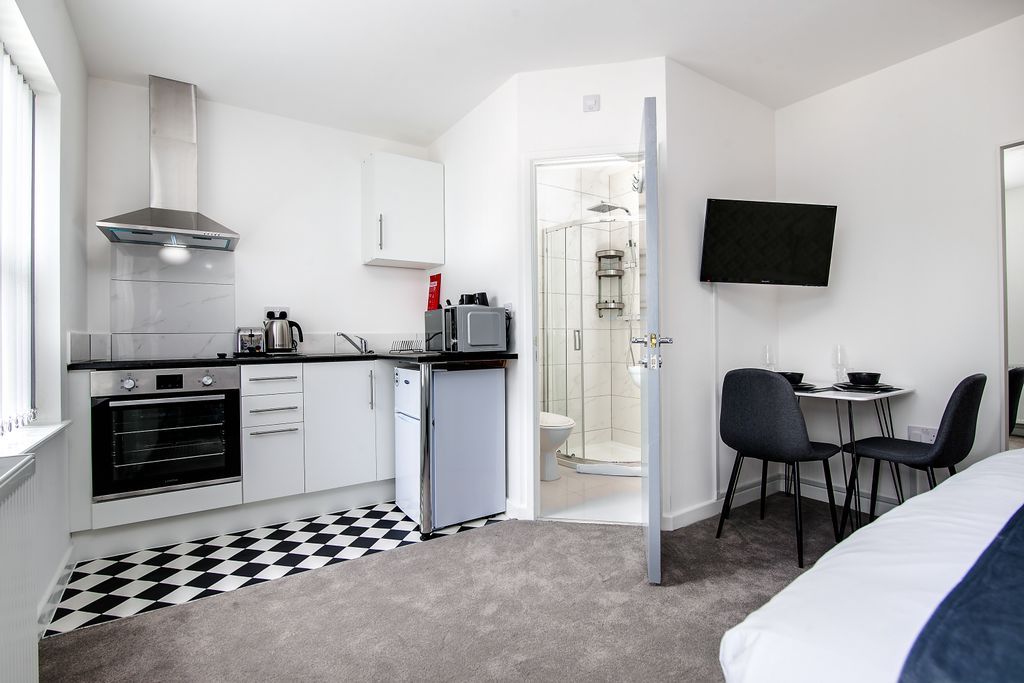 Property photo 2 of 5 Beautiful Spaces