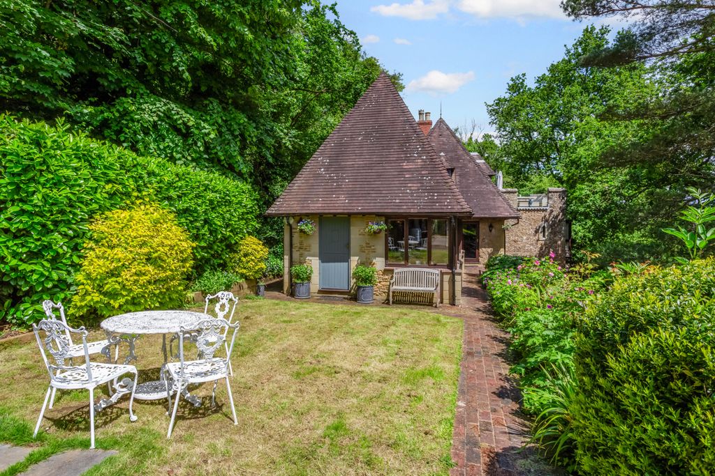 Additional image 18 of 4 bed detached house for saleNew Way, Godalming GU7