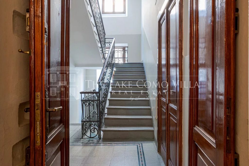 Property photo 1 of 34