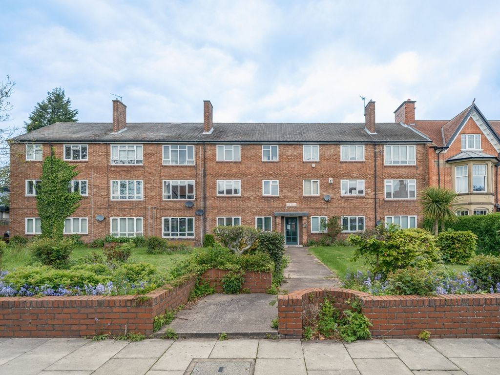 Property photo 2 of 15 5140015