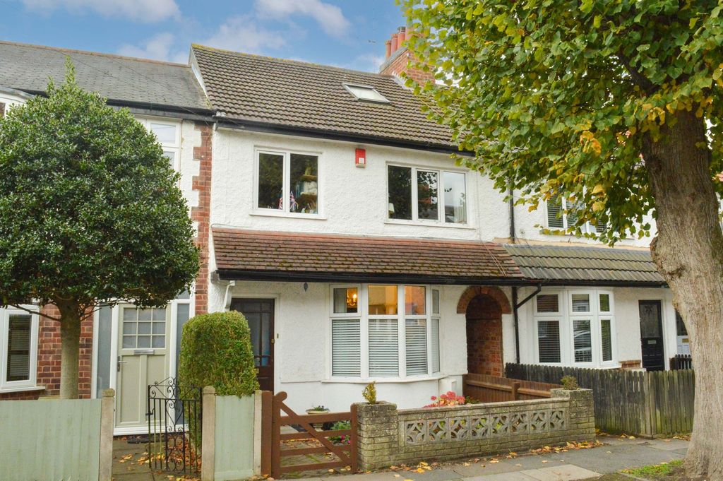 Property photo 1 of 25