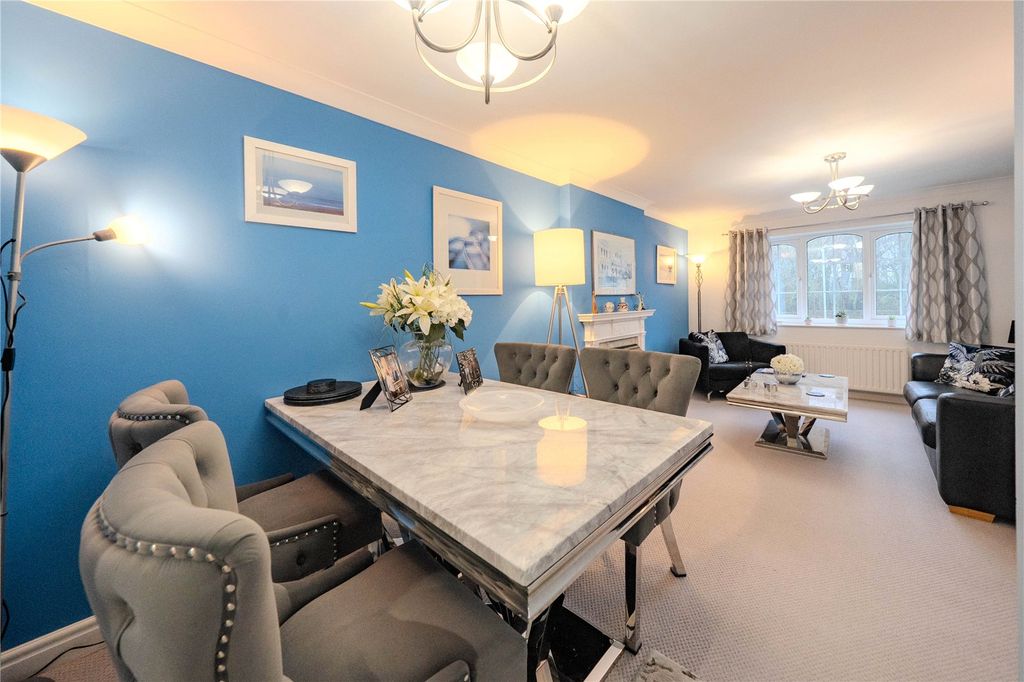 Property photo 3 of 21 Picture No. 08