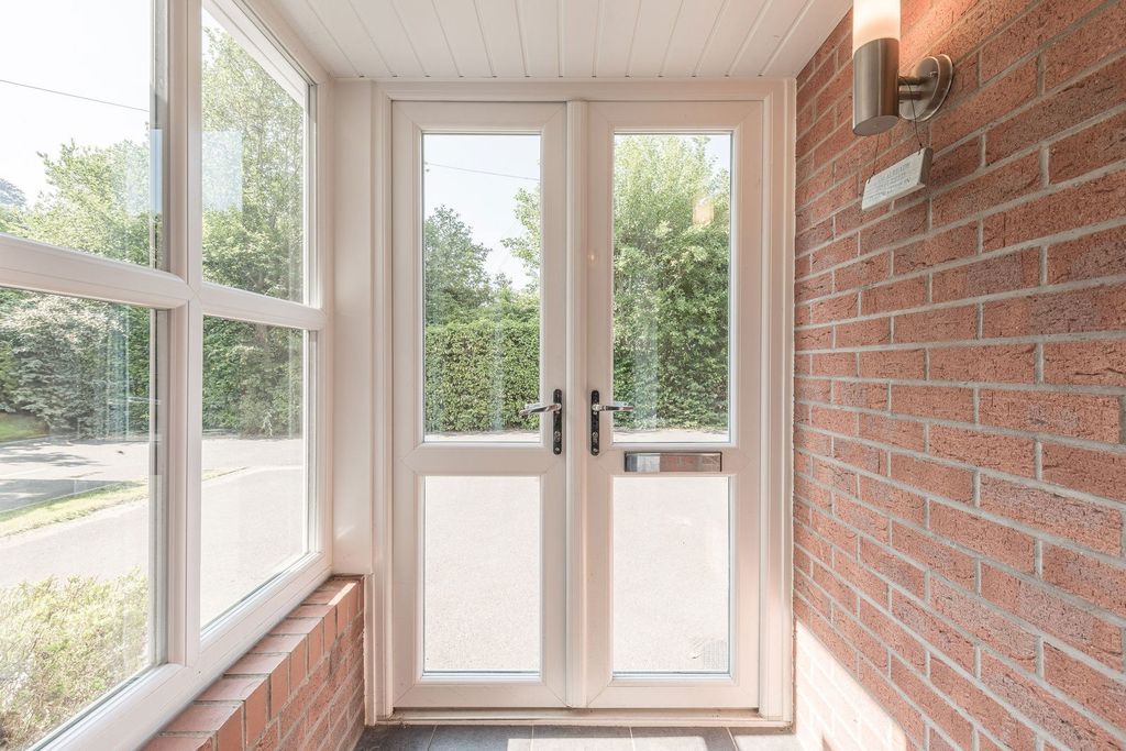 Property photo 3 of 47