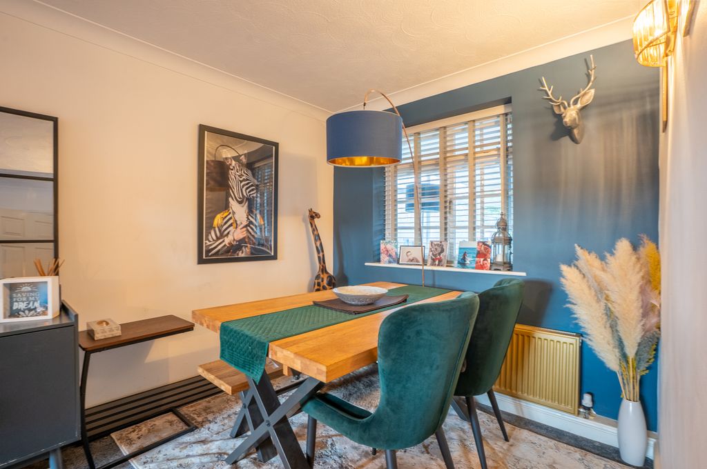 Property photo 3 of 12 Corncroft10