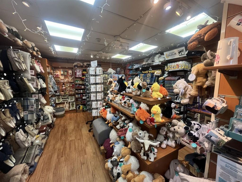 Property photo 3 of 16 Thumbnail_Img_2875.Jpg