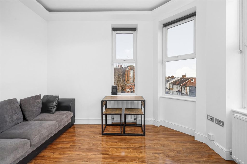 Property photo 2 of 16 19646301 (5).Jpg