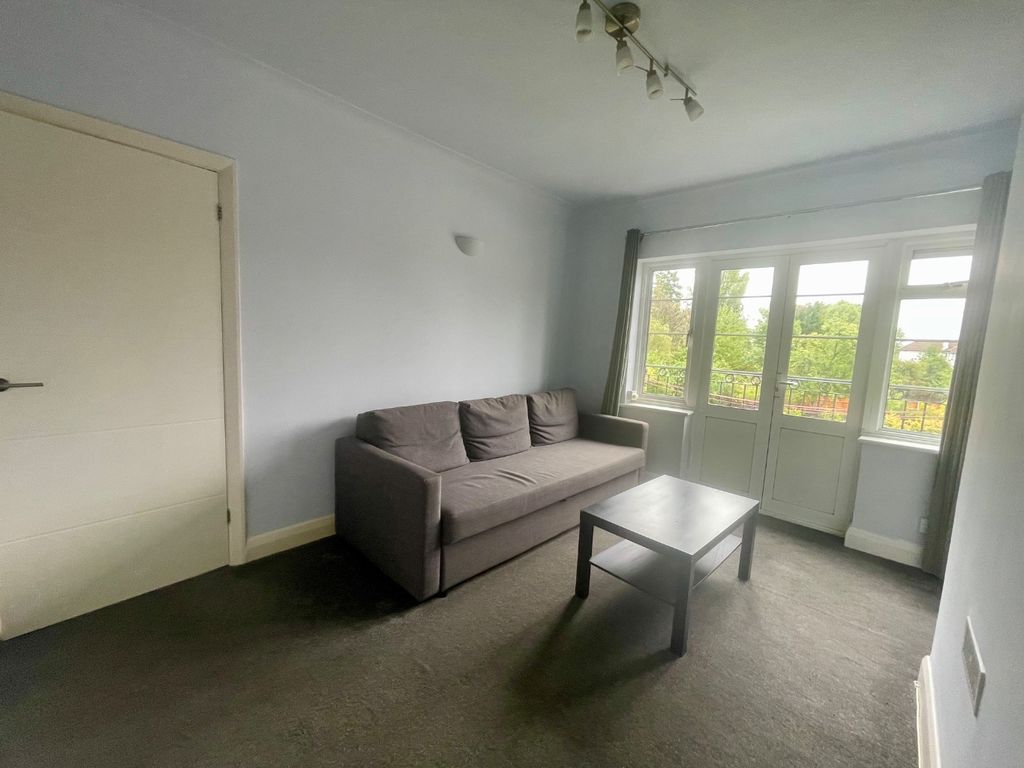 Property photo 1 of 10 4413370