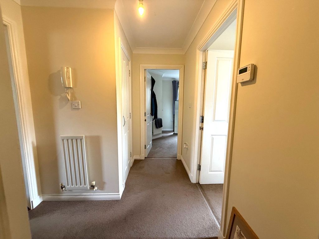 Property photo 2 of 10 Photograph 2