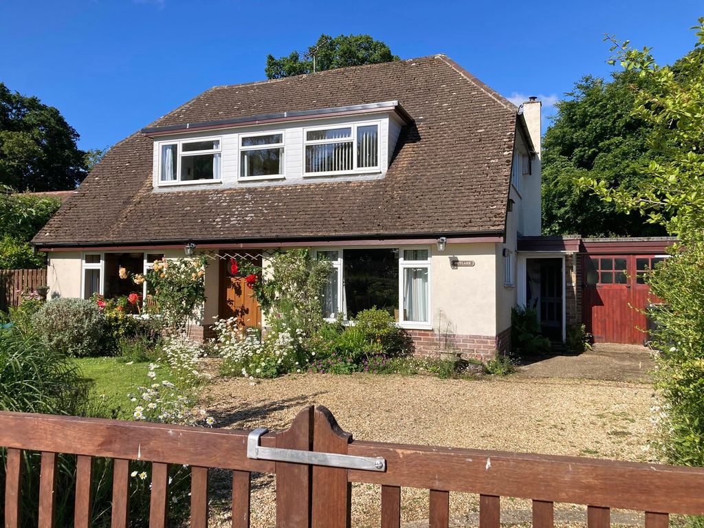 Property photo 1 of 21