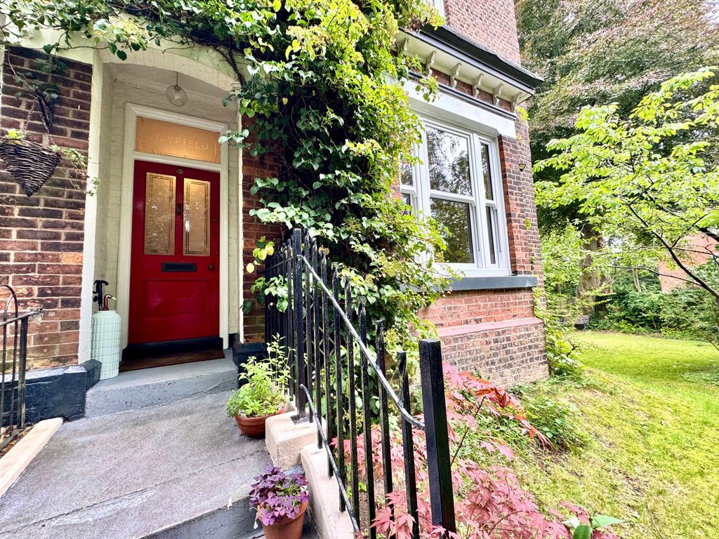 Property photo 2 of 41
