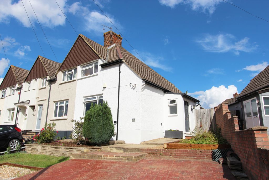 Property photo 1 of 11 Img_1000Q