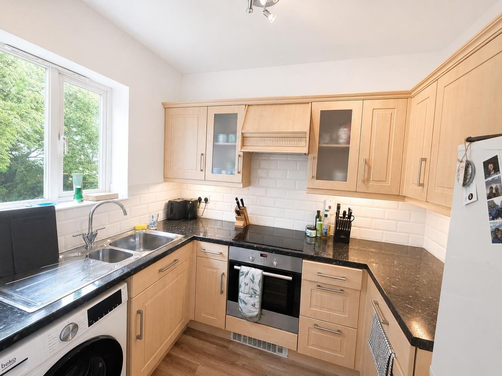 Property photo 2 of 10 Picture No. 24