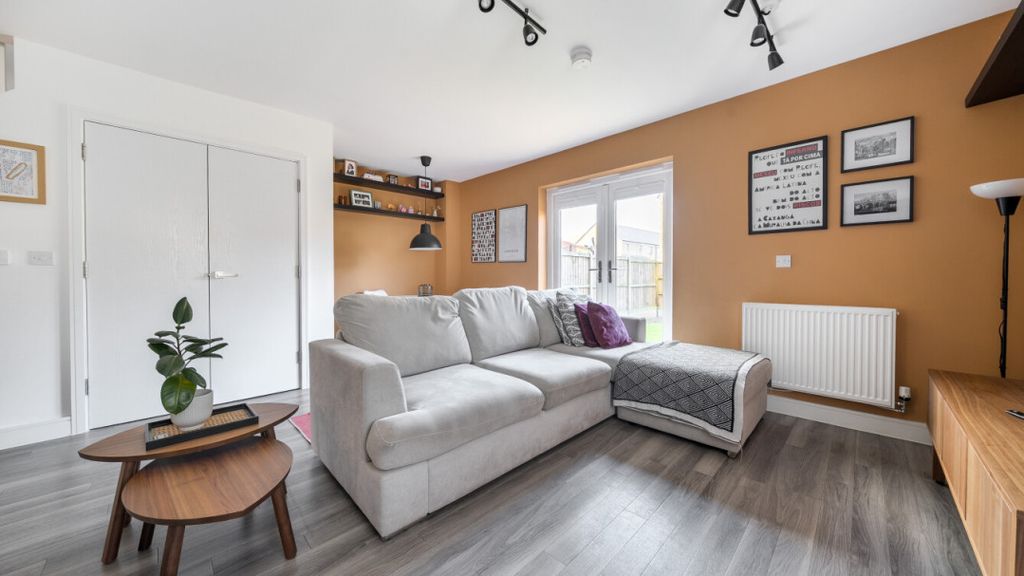 Property photo 3 of 16