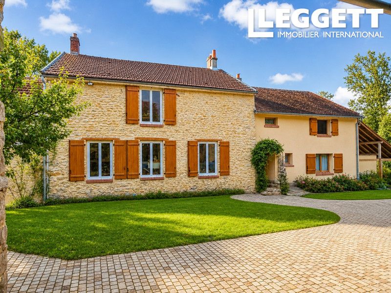 Property photo 1 of 10