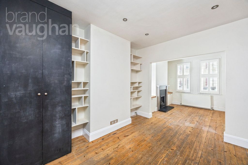 Property photo 2 of 22 Picture No. 09