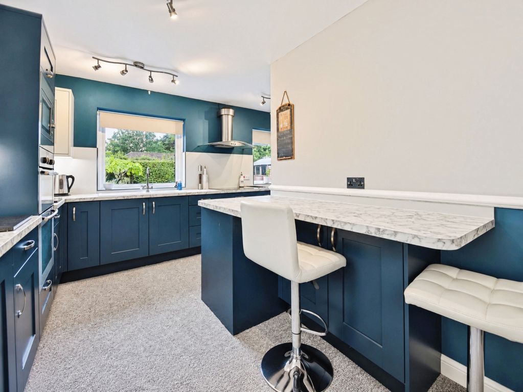 Property photo 3 of 25 Pbox-Img.Jpg