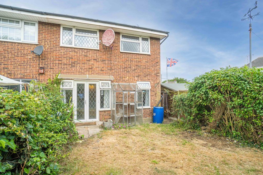 Property photo 2 of 12