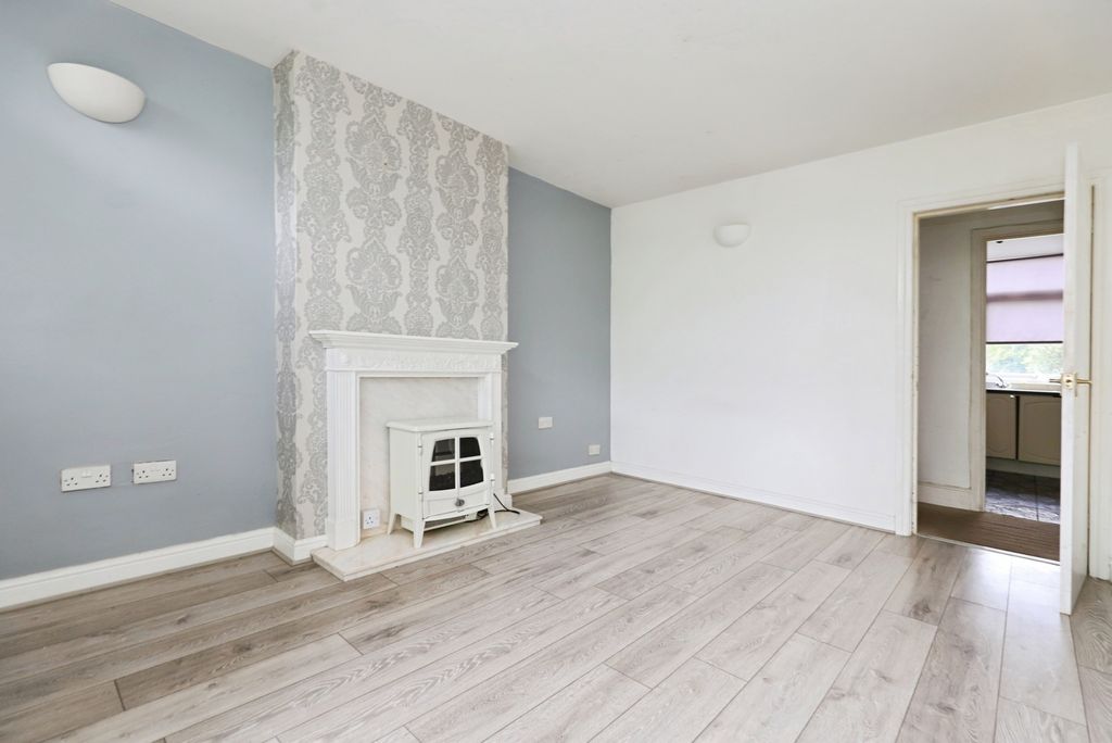 Property photo 3 of 19 Pbox-Img.Jpg