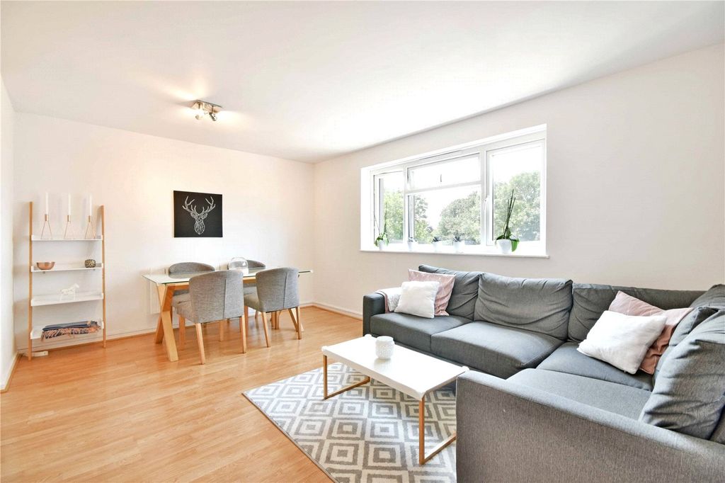 Property photo 2 of 14 Picture No. 09