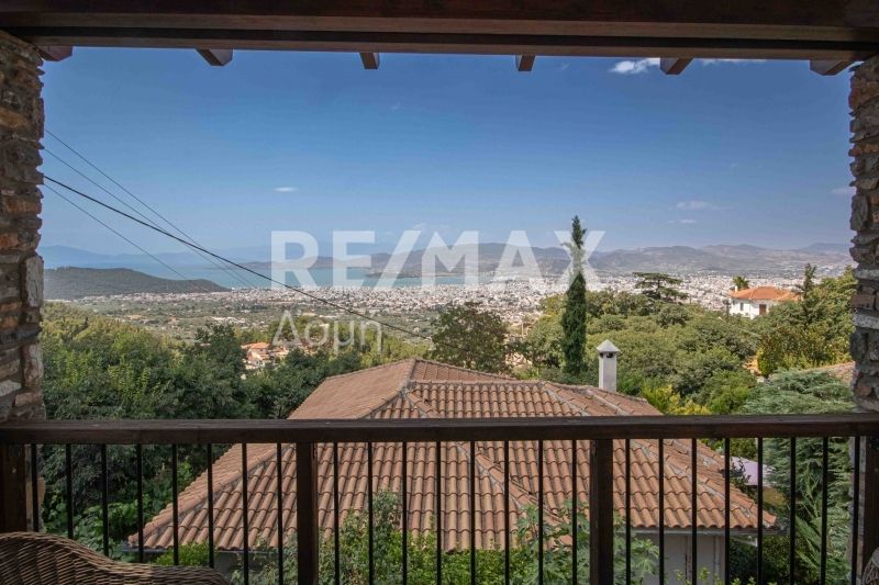 Property photo 1 of 35