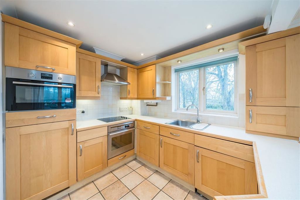 Property photo 2 of 5