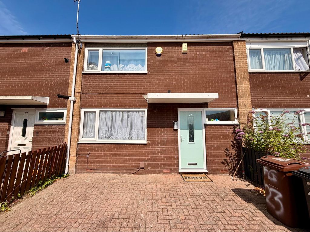 Property photo 1 of 12