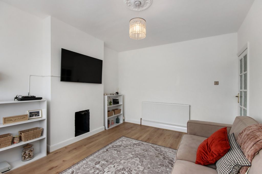 Property photo 3 of 15 Reception Room